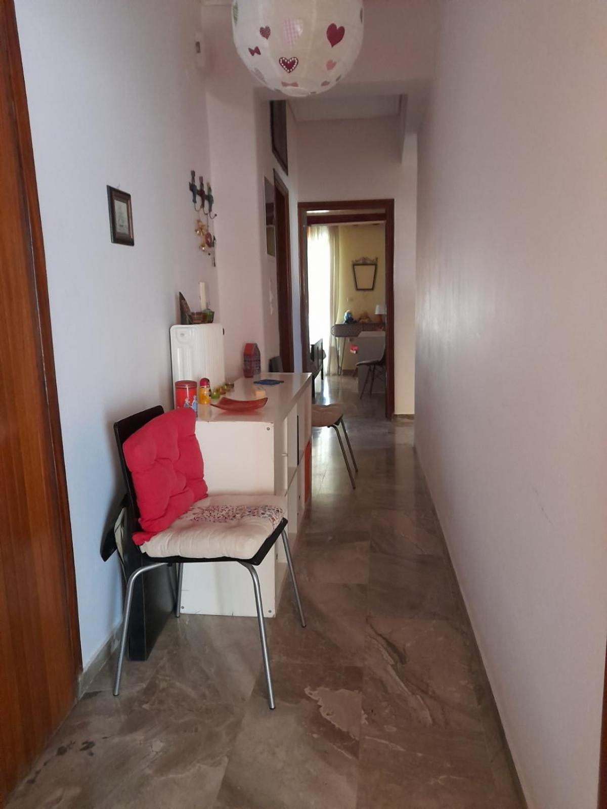 Cute Apartment - 2 Minutes From The Beach! Livanatai Luaran gambar